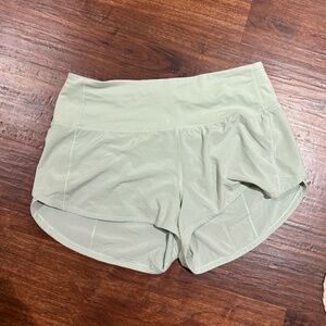 Lulu Lemon Speed Up High-Rise Lined Short 2.5" in Mint Green